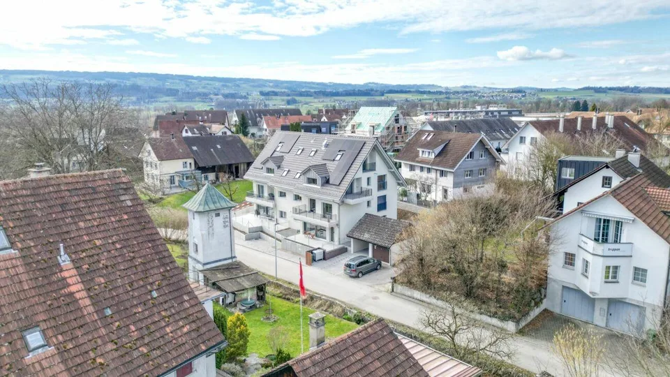 Charmante 4.5-Zimmer-Dachmaisonette mit zwei sonnigen Balkonen – Foto 14 von 14