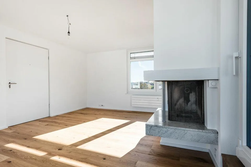 Penthouse ristrutturato di 3,5 locali con terrazza XXL a Kreuzlingen