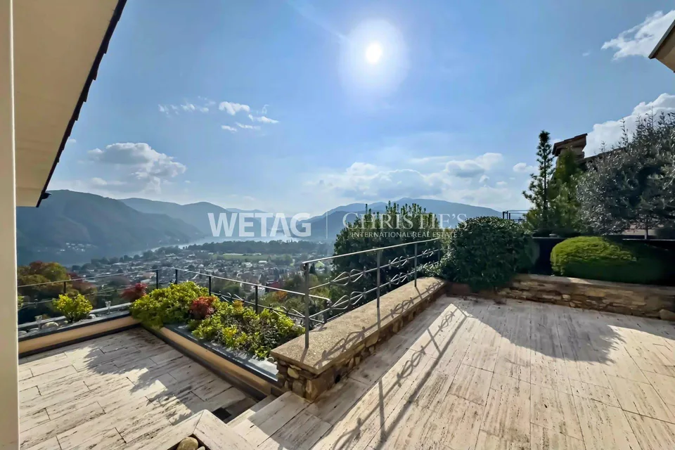 Elegante Villa in Lugano-Neggio mit freiem Blick auf den Luganersee, ideal auch als Zweitwohnsitz – Foto 11 von 11