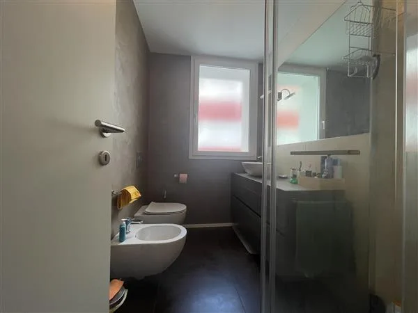 Lugano: Eingerichtete 2.5-Zimmer-Wohnung – Foto 9 von 13