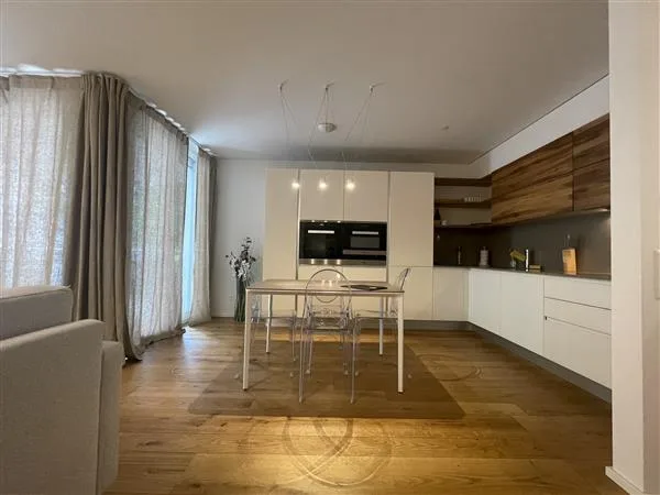 Lugano: Appartamento arredato  2.5 locali
