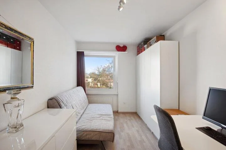 WOHNEN IM TRENDVIERTEL MIT BALKON, LIFT UND ÖV-NÄHE
