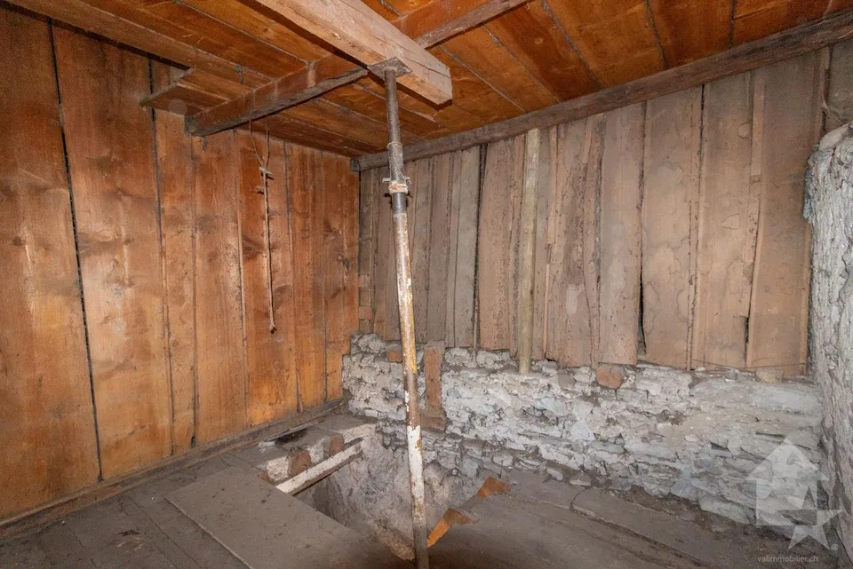 Grange authentique avec fort potentiel de transformation – Foto 8 von 10