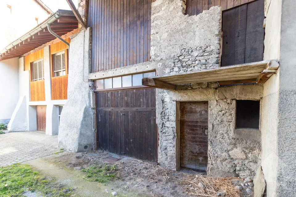 Grange authentique avec fort potentiel de transformation
