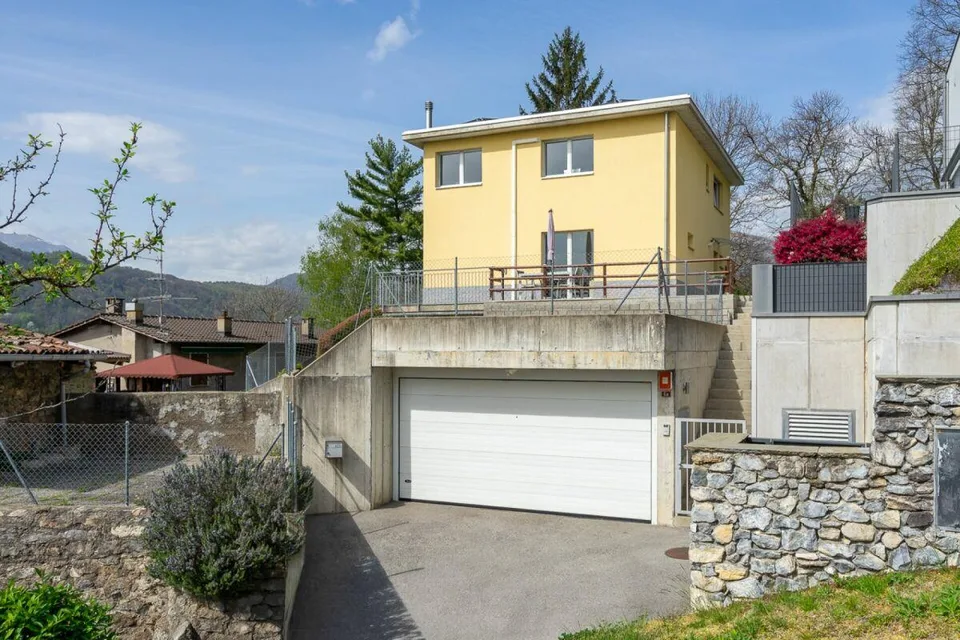 DAVESCO · MODERNES HAUS MIT GARTEN UND FREIER SICHT AUF DEN LUGANERSEE – Foto 14 von 15