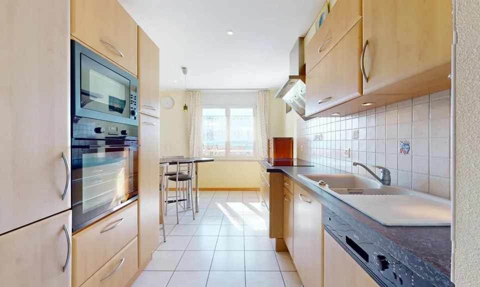 Appartement spacieux, lumineux et vue apprenable sur le lac !