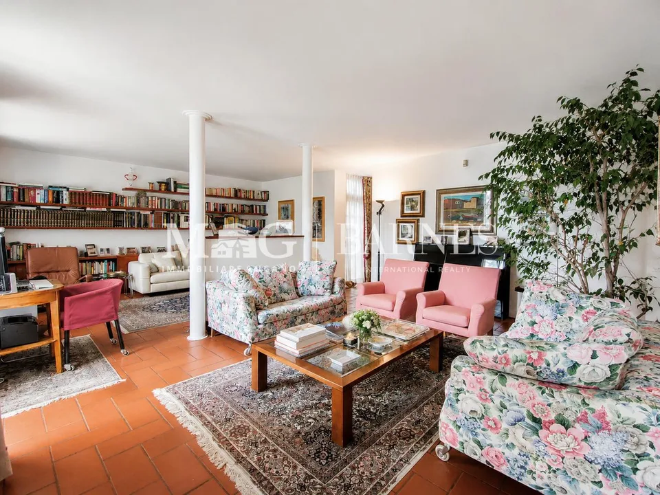 Lugano, Cureglia: Casa mediterranea con giardino