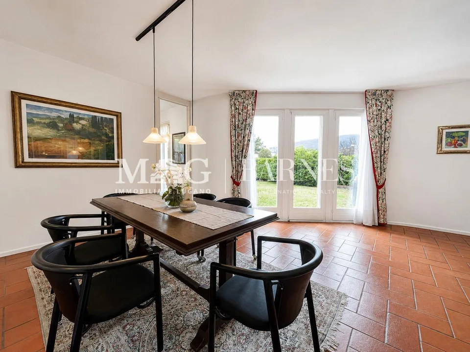 Lugano, Cureglia: Casa mediterranea con giardino