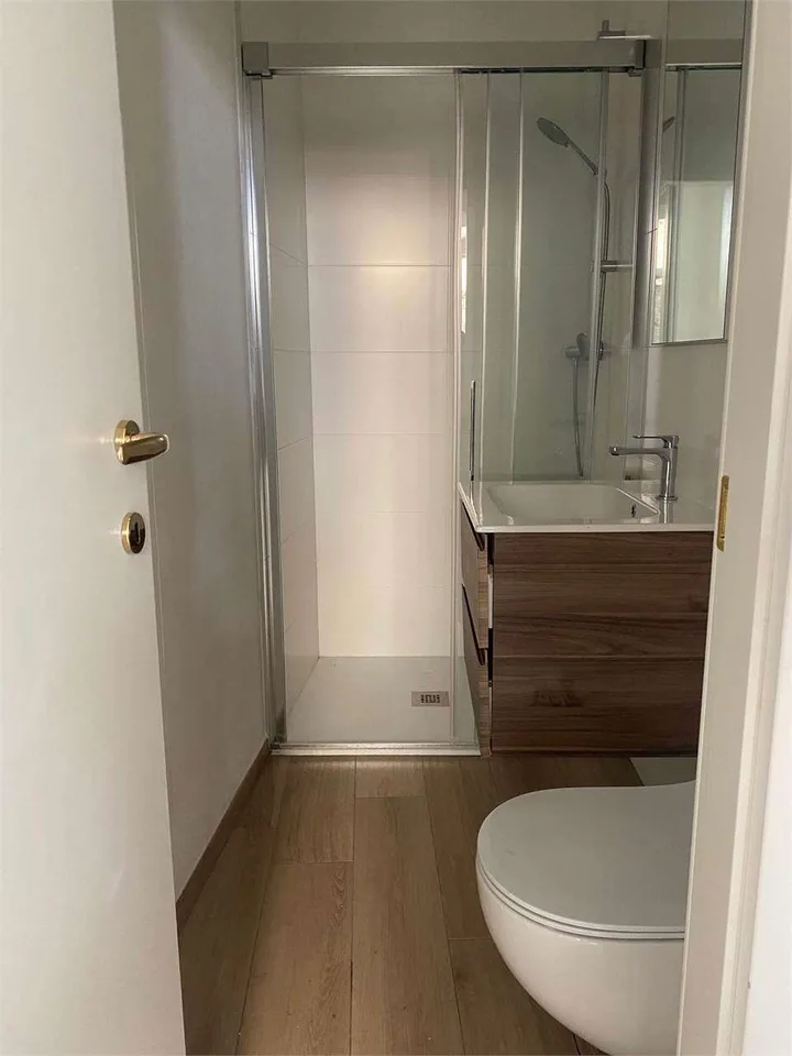 Charakteristische 3,5-Zimmer-Wohnung mit Innenhof – Foto 12 von 14