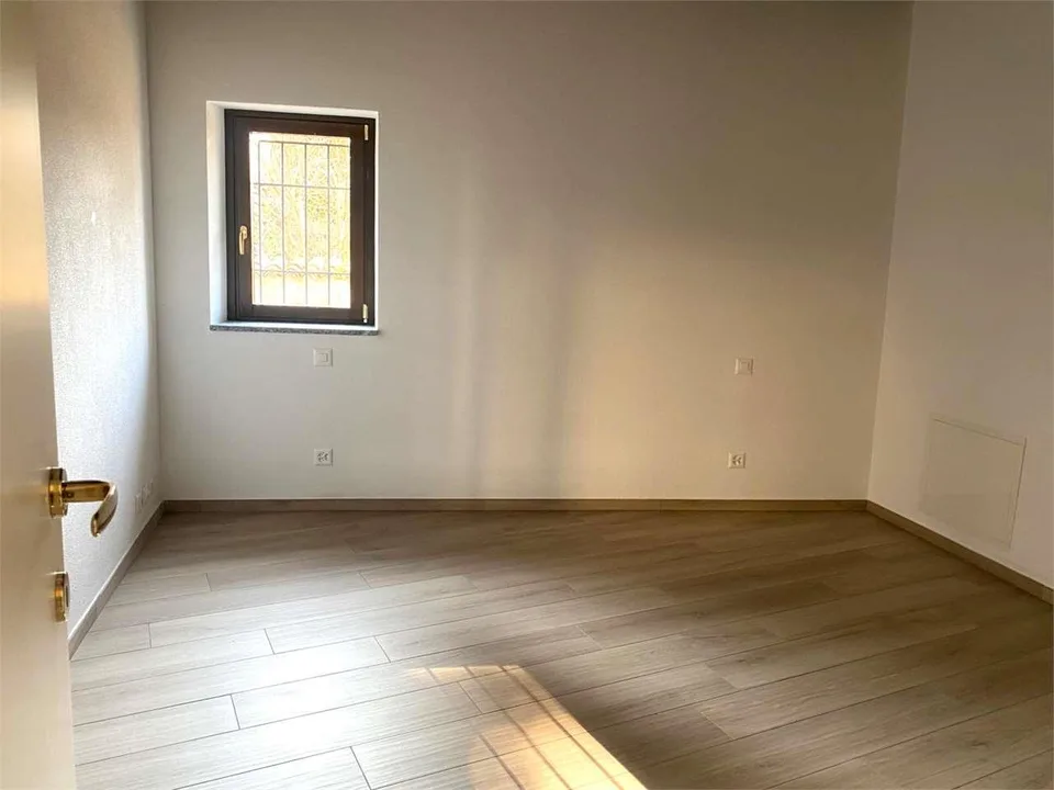 Charakteristische 3,5-Zimmer-Wohnung mit Innenhof – Foto 10 von 14