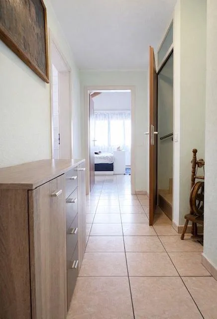 Einfamilienhaus mit privatem Garten – Foto 9 von 17