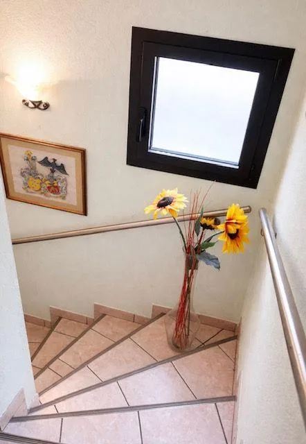 Einfamilienhaus mit privatem Garten – Foto 10 von 17