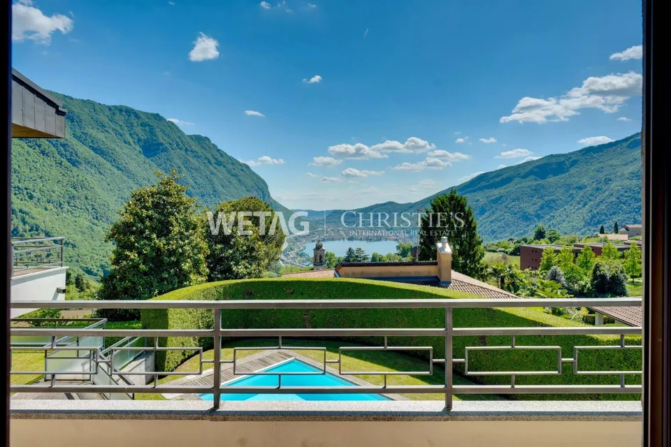 Lugano/Rovio : Villa avec piscine & vue magnifique, ouverte sur le lac de Lugano à vendre, idéale également en tant que résidence secondaire