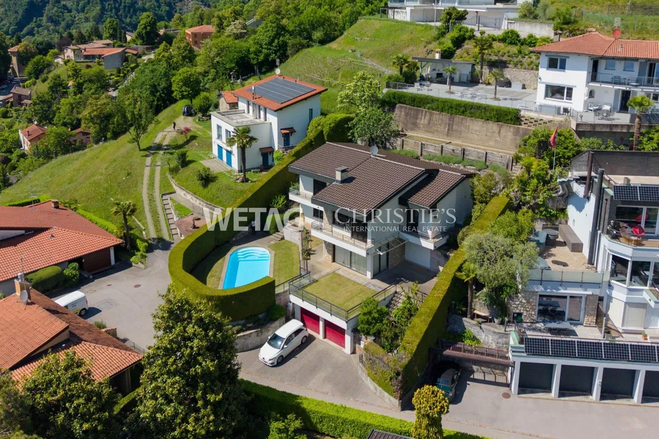 Lugano?Rovio: Villa mit Pool & herrlichem, offenem Blick auf den Luganersee zu verkaufen, ideal auch als Zweitwohnsitz – Foto 12 von 13