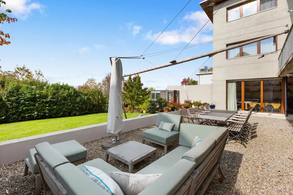 Gossau : maison unifamiliale avec espace, intimité et jardin harmonieux