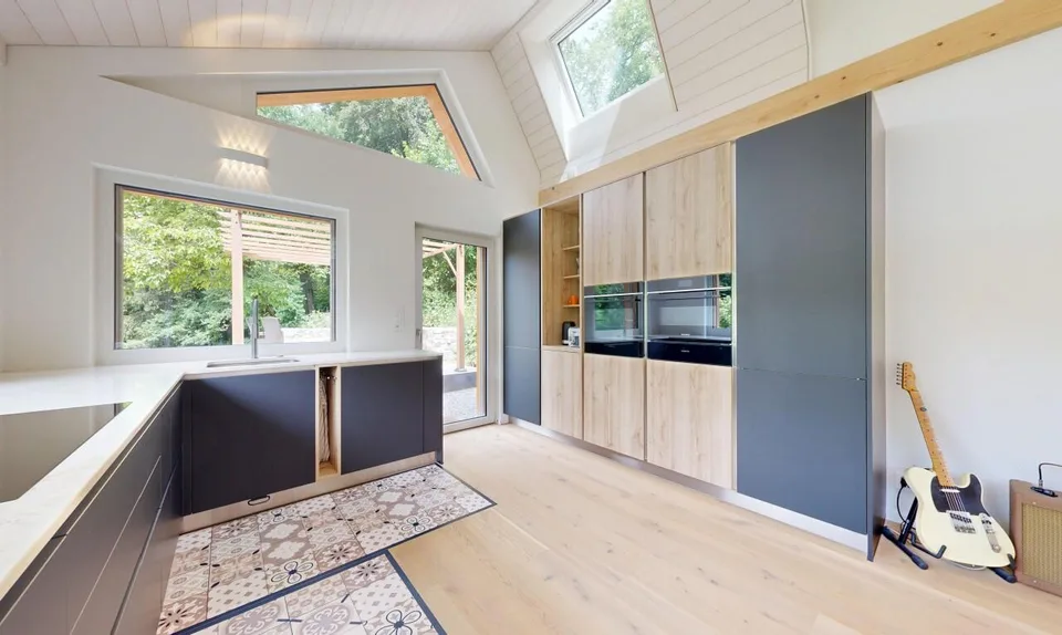 prächtige neue Villa in einem ruhigen Ort in der Nähe von Annehmlichkeiten – Foto 9 von 17