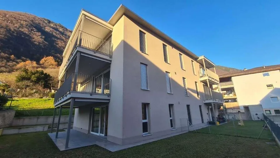 BELLINZONA - LUMINO: NUOVO 3.5 LOC. CON AMPIA TERRAZZA