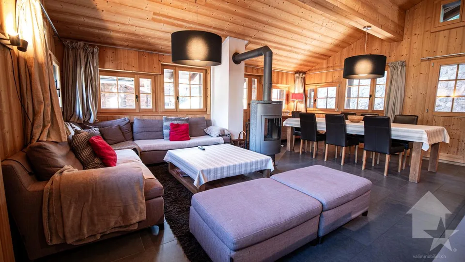 Séduisant appartement en duplex au centre du village