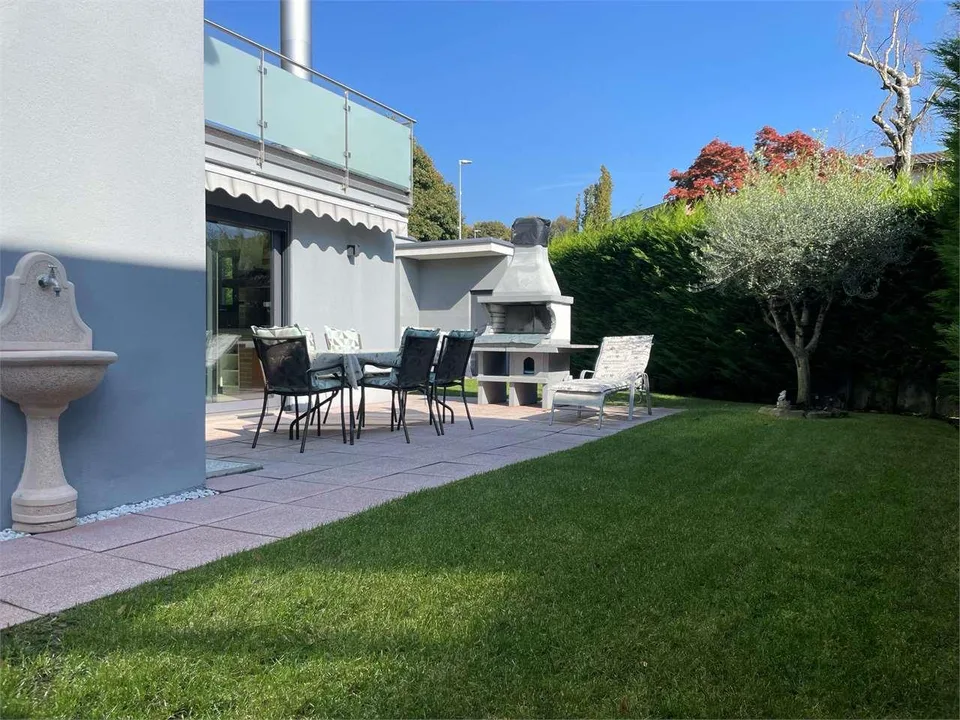 Villa indipendente di alto standing nella zona più esclusiva di Cademp