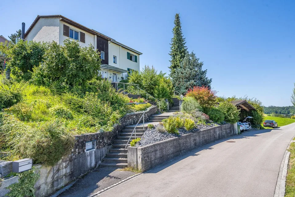 Casa a schiera accogliente con ritiro verde