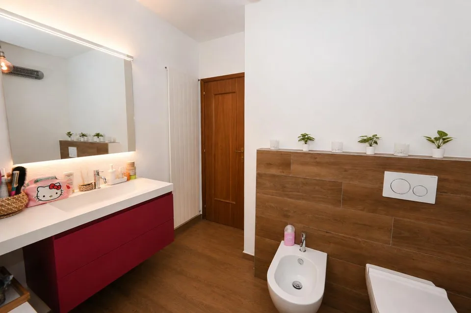 4.5 Zimmer Villa in Comano – Foto 19 von 20