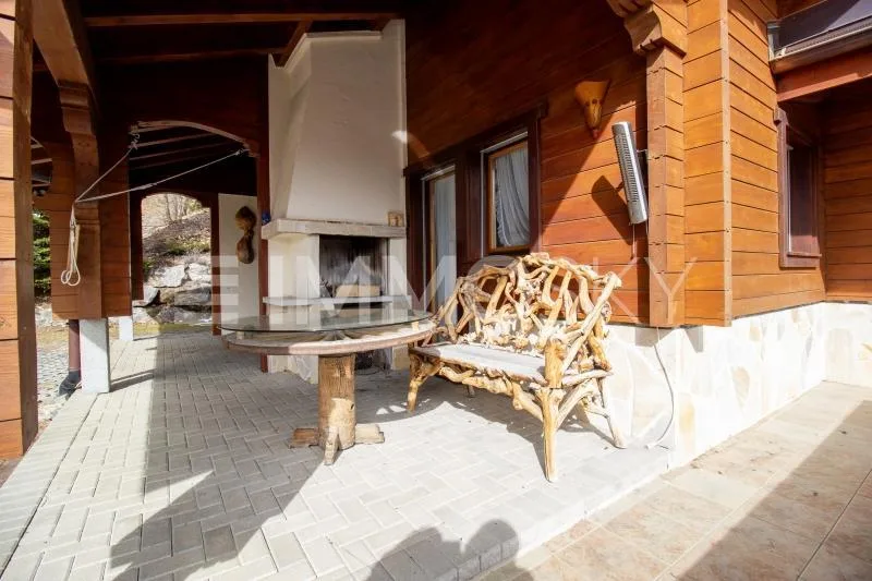 VISITA VIRTUALE Chalet d'eccezione ad Anzère con spazio wellness