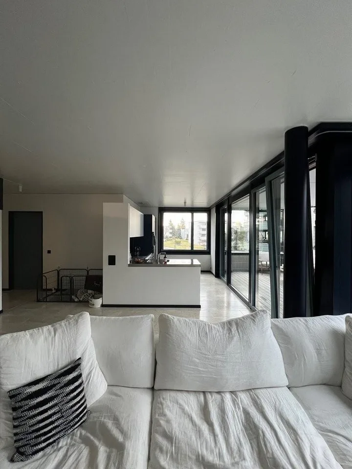 Moderne 2.5-Zimmer-Neubauwohnung an attraktiver Lage in Kloten!