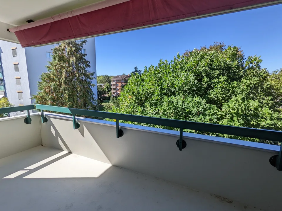 Appartamento 4 locali in parte ristrutturato ad Arlesheim