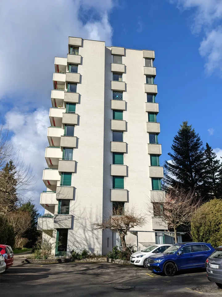 Appartamento 4 locali in parte ristrutturato ad Arlesheim