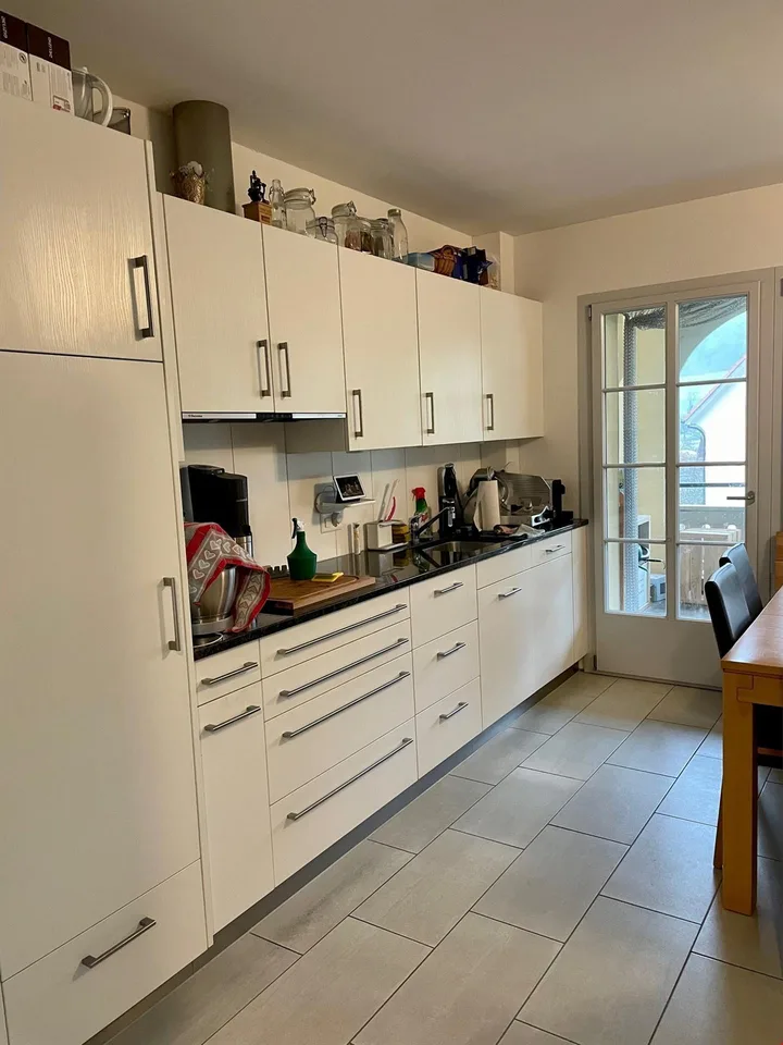 Appartement moderne avec balcon XXL dans le centre du village d'Oberbalm