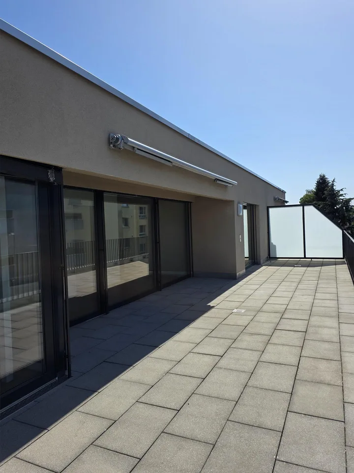 Appartamento moderno di 2,5 locali in attico nel centro di Amriswil