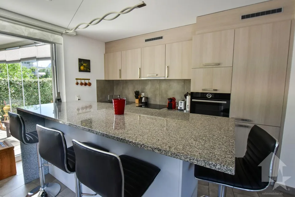 Bel appartement récent – Foto 10 von 17