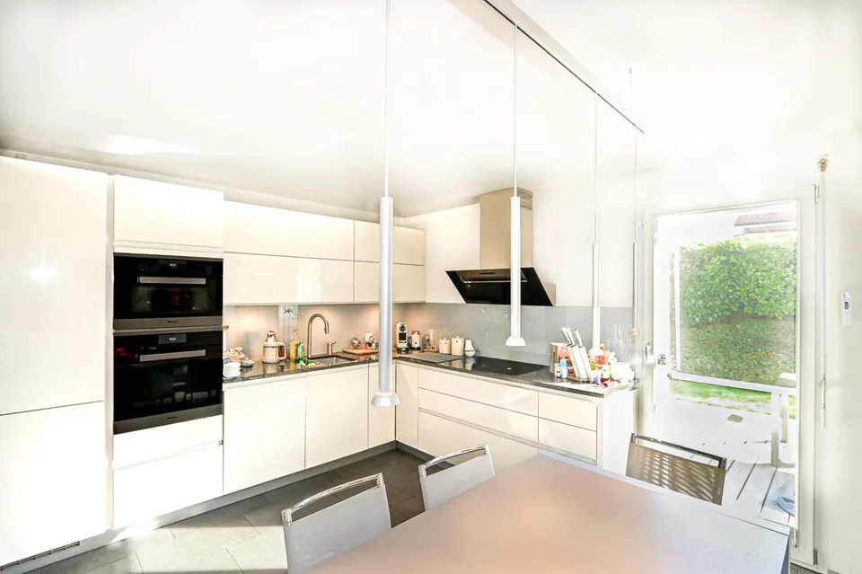 Vivere con eleganza in una casa unifamiliare di 6 locali a Bättwil