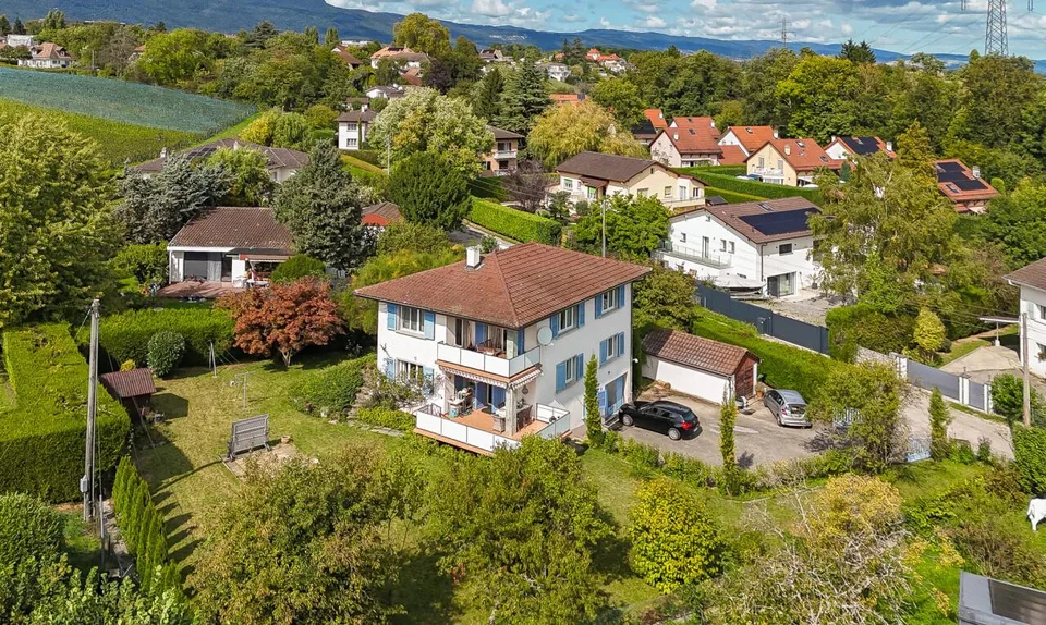 Maison villageoise de 2 appartements avec potentiel de transformation