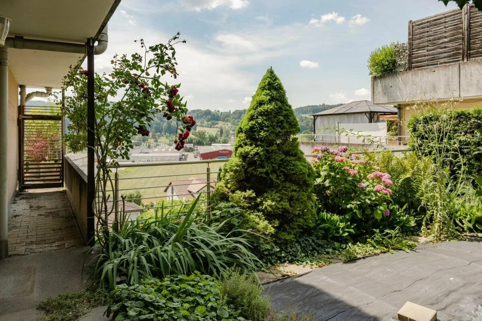 Casa a terrazza 5,5 locali con vista libera sul verde