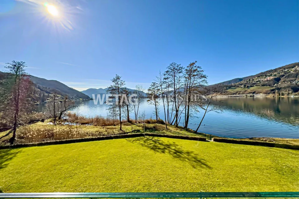 Lugano-Muzzano: Elegante appartamento arredato di 3.5 locali con accesso diretto al Lago di Lugano in vendita