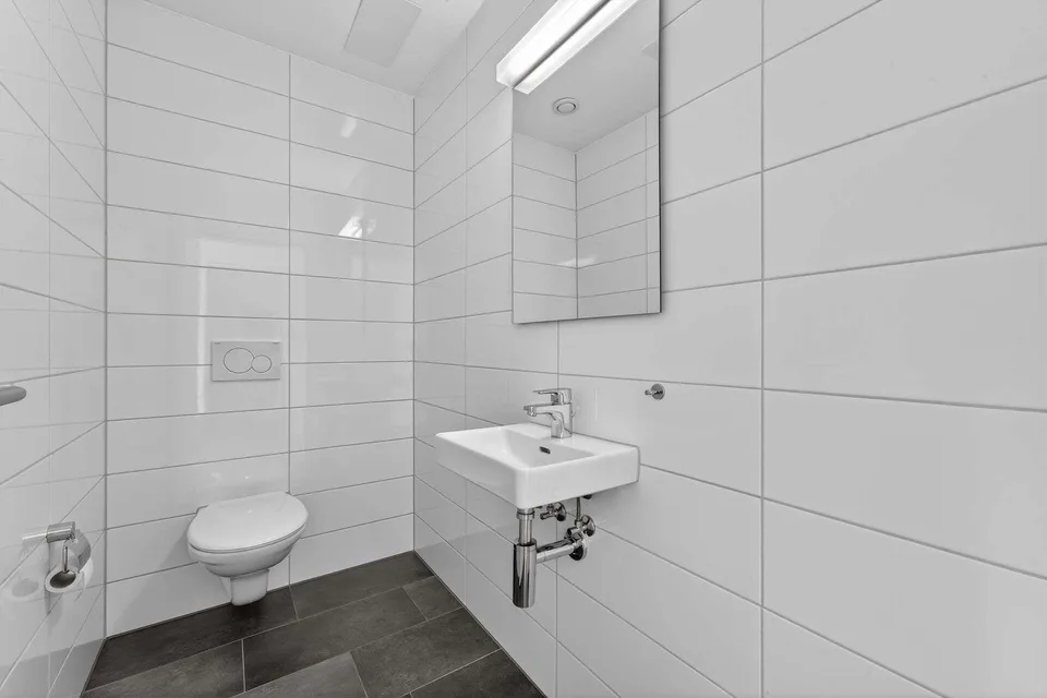 moderen und helle 5.5-Zimmerwohnung mit grosser Terrasse von 35.5m2... – photo 12 sur 26