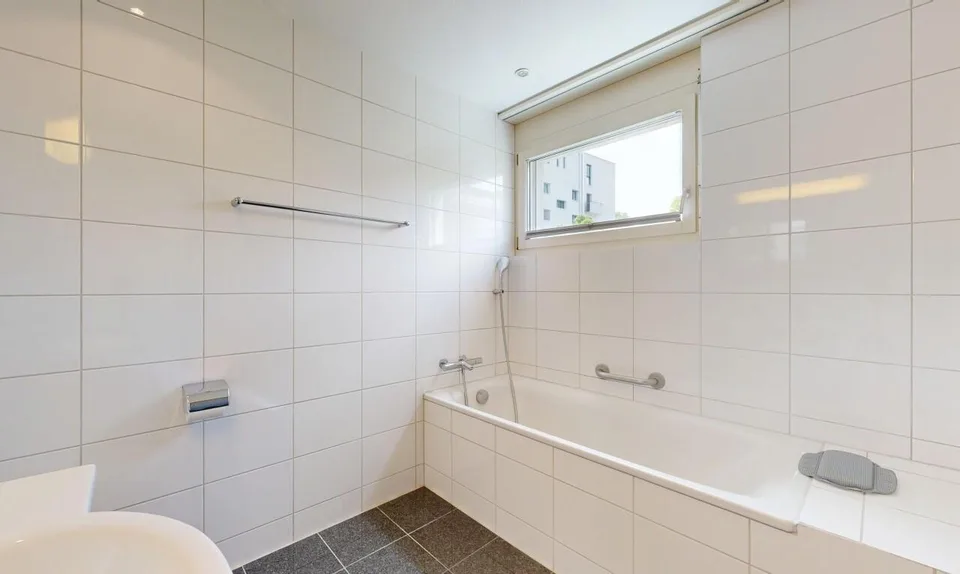 Appartement de jardin 4,5 pièces avec grand espace extérieur