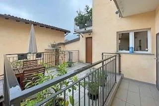 APPARTAMENTO 3.5 LOCALI, NEL NUCLEO A DUE PASSI DAL LAGO – foto 12 di 12