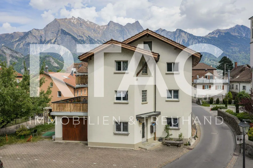 Zweifamilienhaus