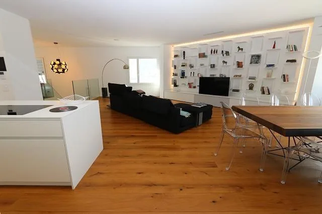 Appartamento 4,5 locali con ampia terrazza, giardino e vista lago – Foto 6 von 36