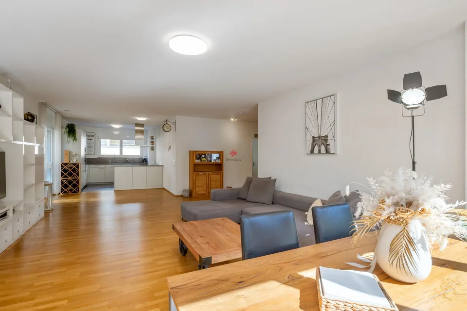 Senso di casa - appartamento con giardino nel centro di Bülach
