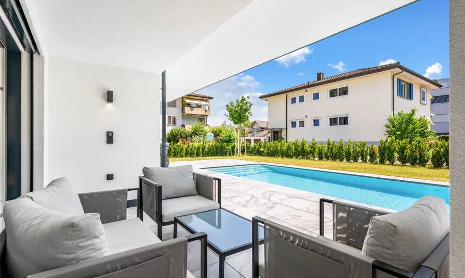Luxuriöses 7.5 Zimmerhaus mit Aussenpool - Exklusives Wohnen in Suhr – Foto 10 von 18