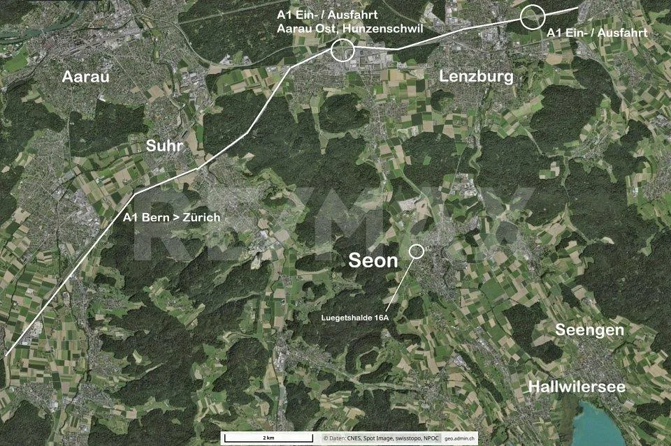Nähe A1 und Lenzburg, 4 REFH, Hanglage mit Weitsicht, Penthouse-Att...