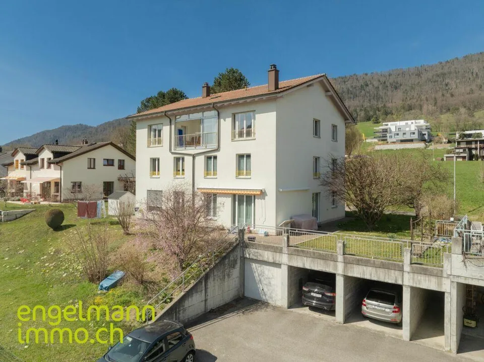 Appartement de 5.5 pièces avec magnifique vue dégagée / 5.5-Zimmer ...