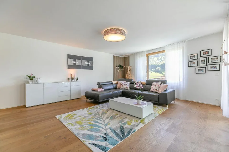 4.5-Zi-Wohnung mit unverbaubarer Weitsicht