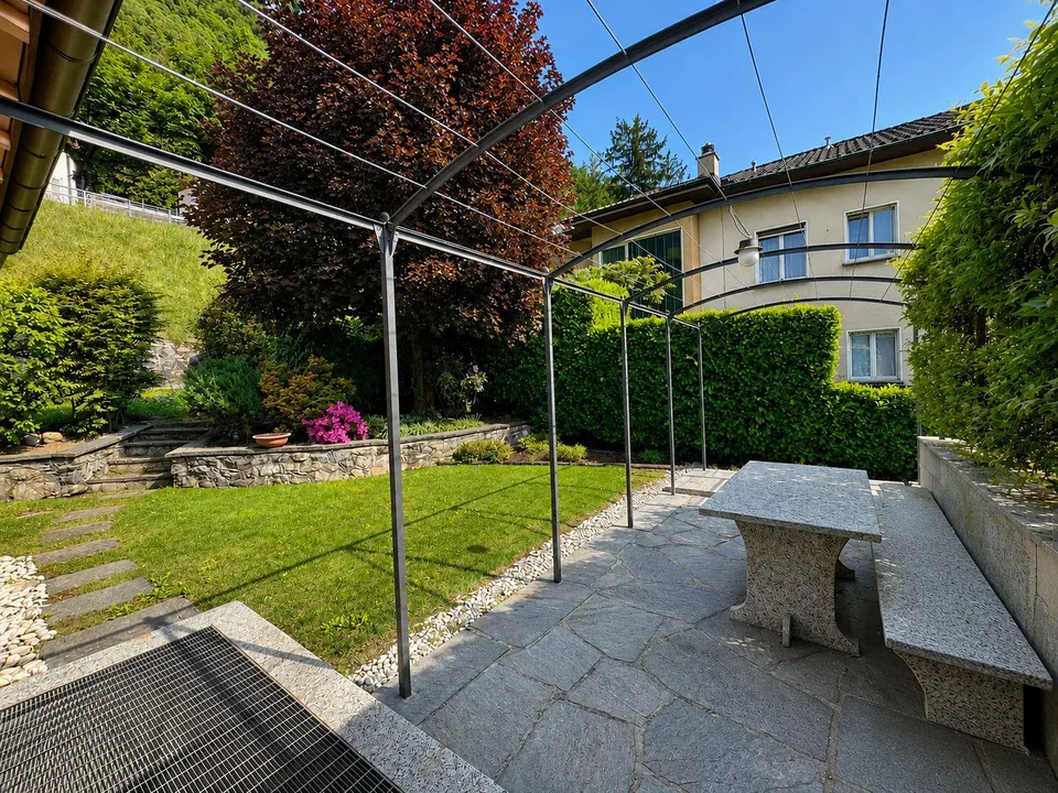Splendida villa uni-bifamiliare con giardino curato, ottima esposiz... – Foto 29 von 29