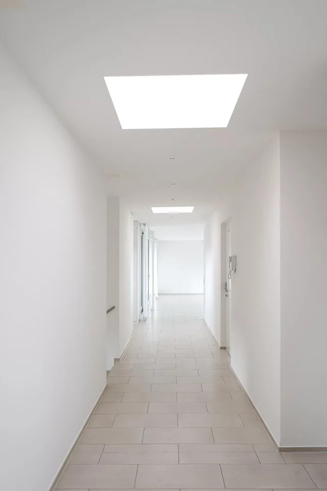 zentral gelegene, grosszügige 5,5 Z'-Dachwohnung – Foto 6 von 12