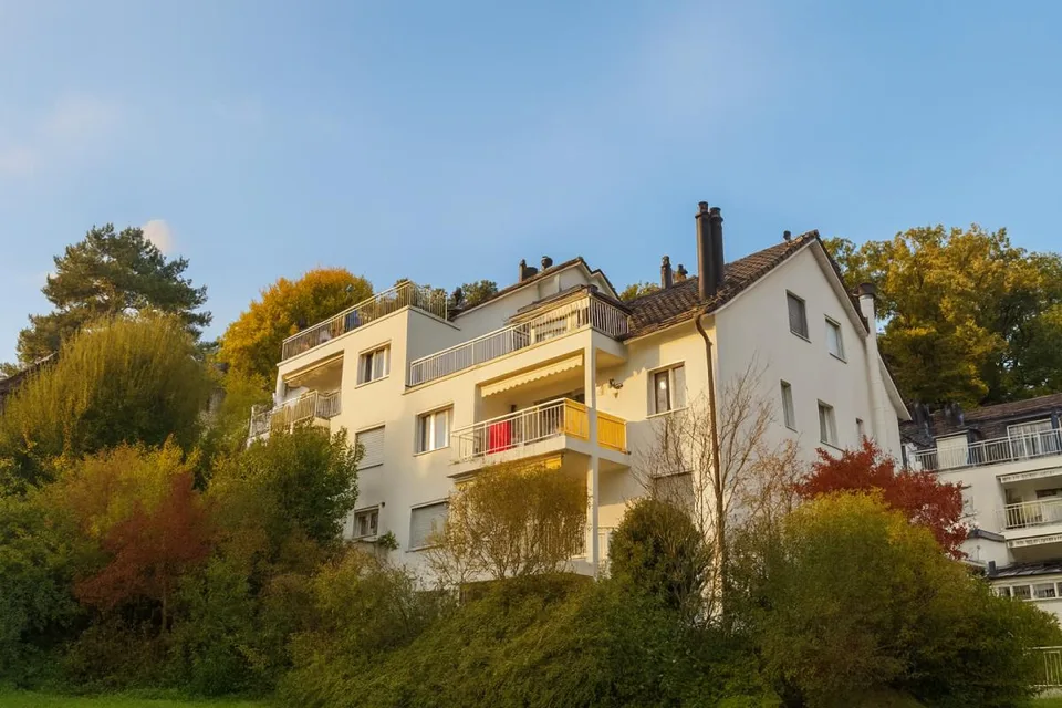 Stilvolle 4.5 Zimmer-Wohnung - sofort einzugsbereit