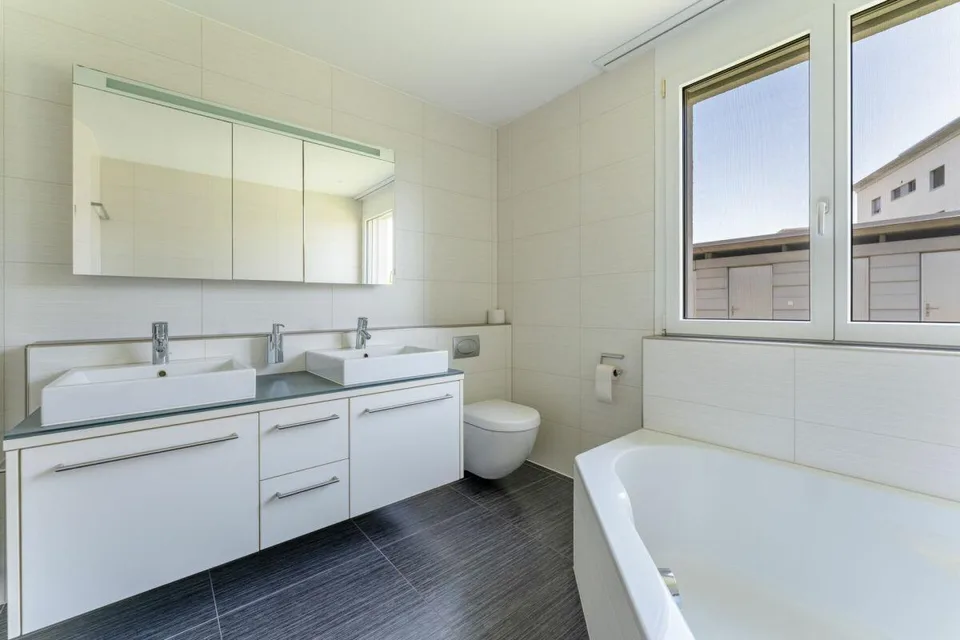Paradis : appartement de jardin 6 ½ pièces avec beaucoup d'alentours – photo 10 sur 12
